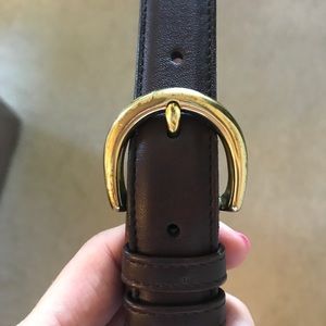 Coach Belt. One inch wide. Chocolate brown. Medium